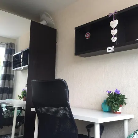 Spanish Gardens Homestay szállás *